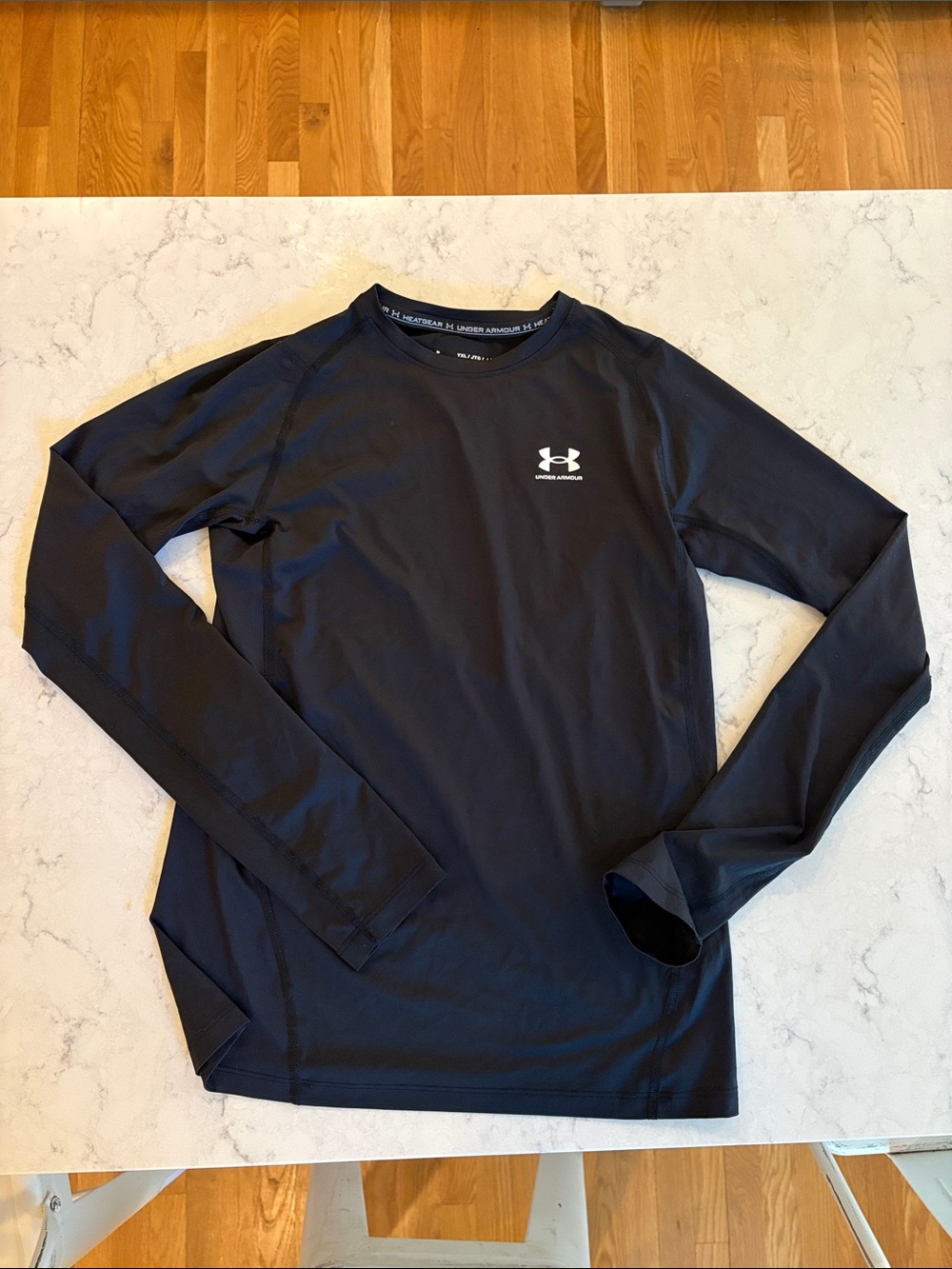 Under Armour Black Youth XL Long-Sleeve Performance Tee